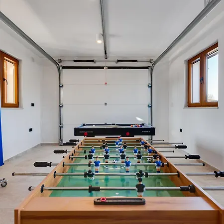 Villa Beautiful Rustica With Pool