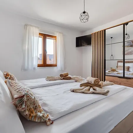 Beautiful Rustica With Pool Villa Vrana (Zadar)