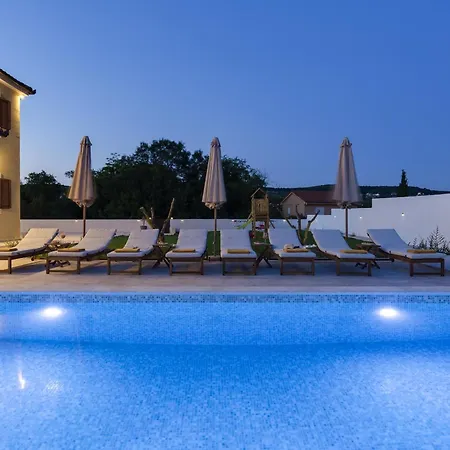 Villa Beautiful Rustica With Pool Vrana (Zadar)