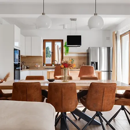 Beautiful Rustica With Pool فيلة